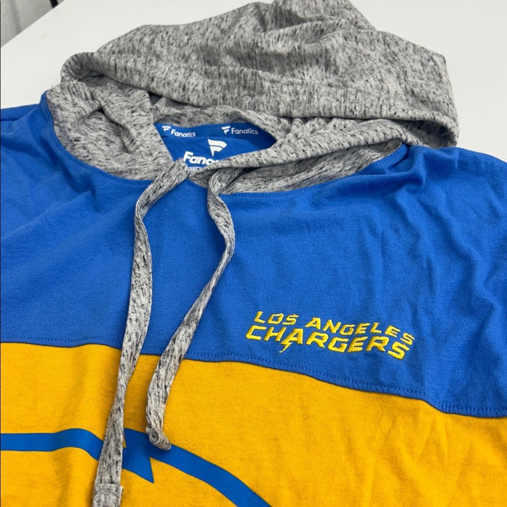 Fanatics Blue and Yellow Los Angeles Chargers Hoodie in Size 2XL